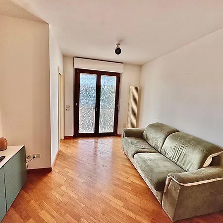 Apartmán Con Posto Auto Riservato Tra Spiaggia, Centro, Stazione Ed Ospedale Pescara