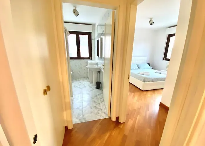 Daire Con Posto Auto Riservato Tra Spiaggia, Centro, Stazione Ed Ospedale *