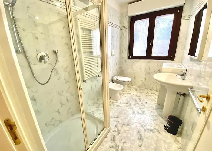 Daire Con Posto Auto Riservato Tra Spiaggia, Centro, Stazione Ed Ospedale *